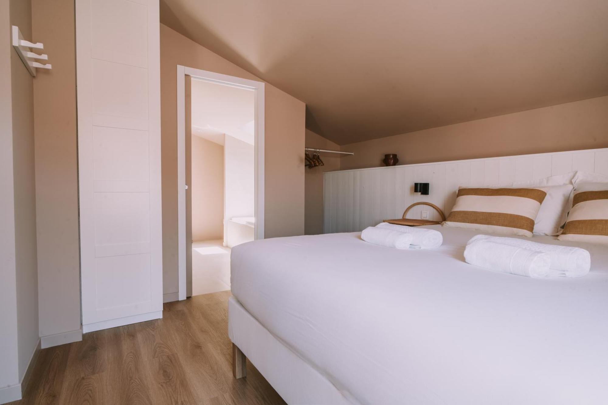 Quietude-Loft Neuf-Clim & Parking Lägenhet Roquefort-la-Bédoule Exteriör bild
